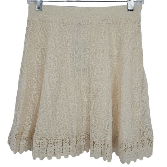 Alya Dresses & Skirts - Francesca's Alya Womans size M Ivory Lace Overlay Lined Boho Mini Skirt NEW